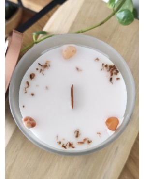 Bougie Green Tree, bougie unique, incrustée de minéraux et fleurs séchées. Mélange de cire de palme & soja et mèche en bois, poi