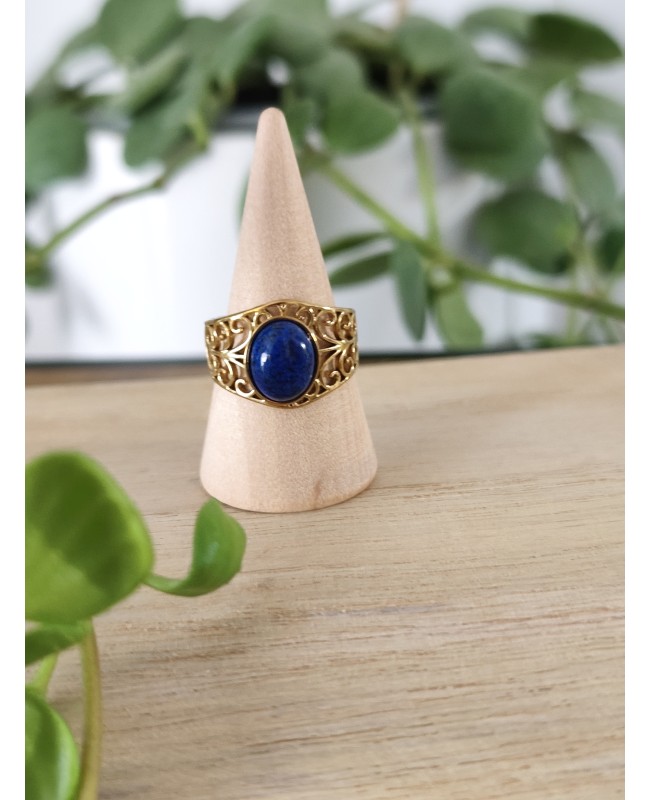 Bague en acier inoxydable dorée et pierre de qualité, légèrement ajustable, plusieurs déclinaisons possible :
