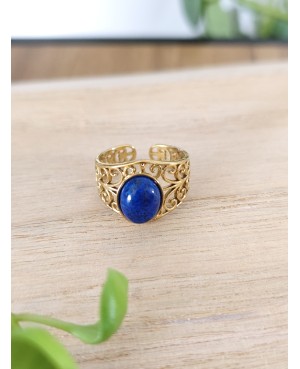 Bague en acier inoxydable dorée et pierre de qualité, légèrement ajustable, plusieurs déclinaisons possible :